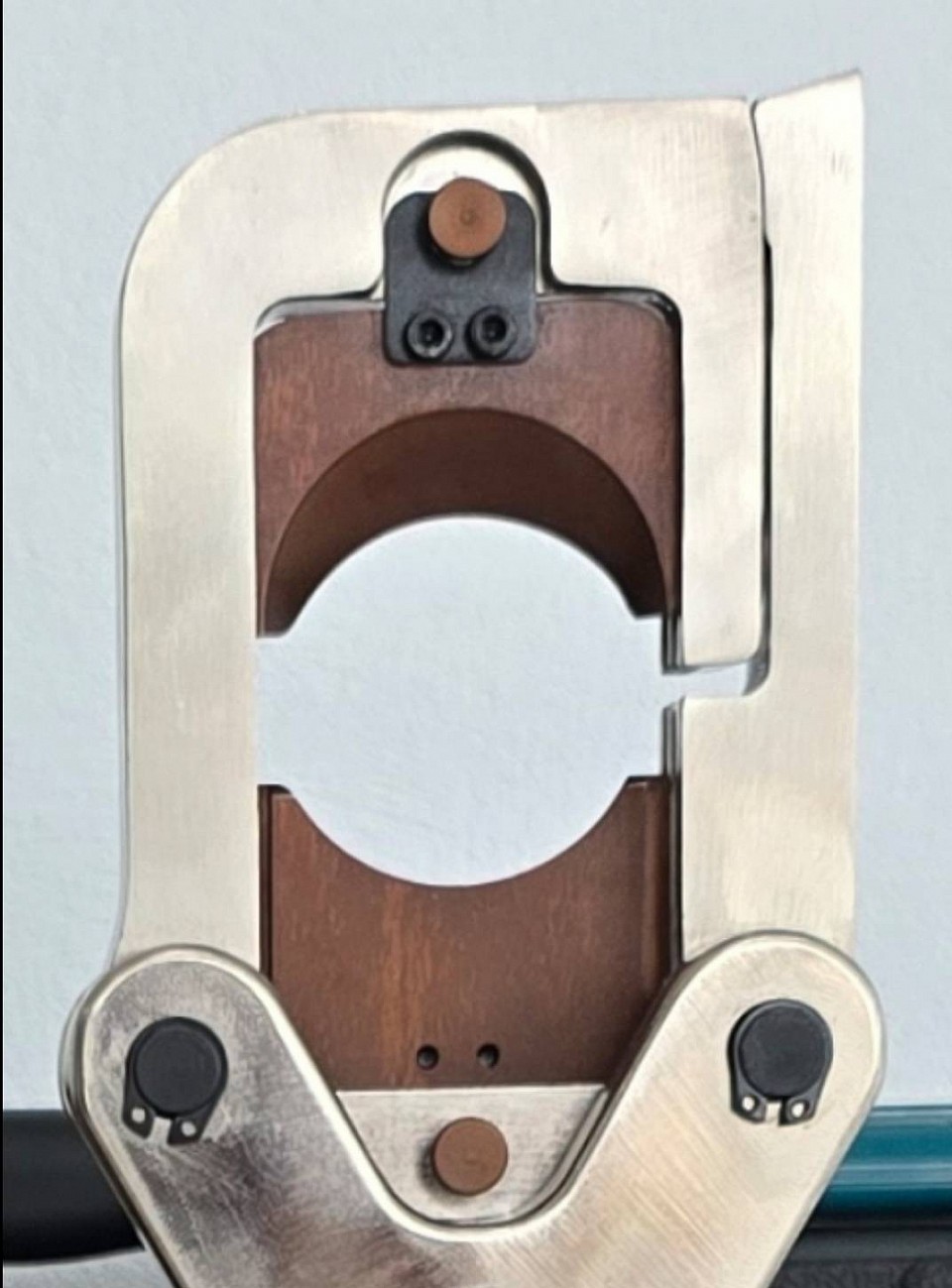 cutter ตัดสายไฟ