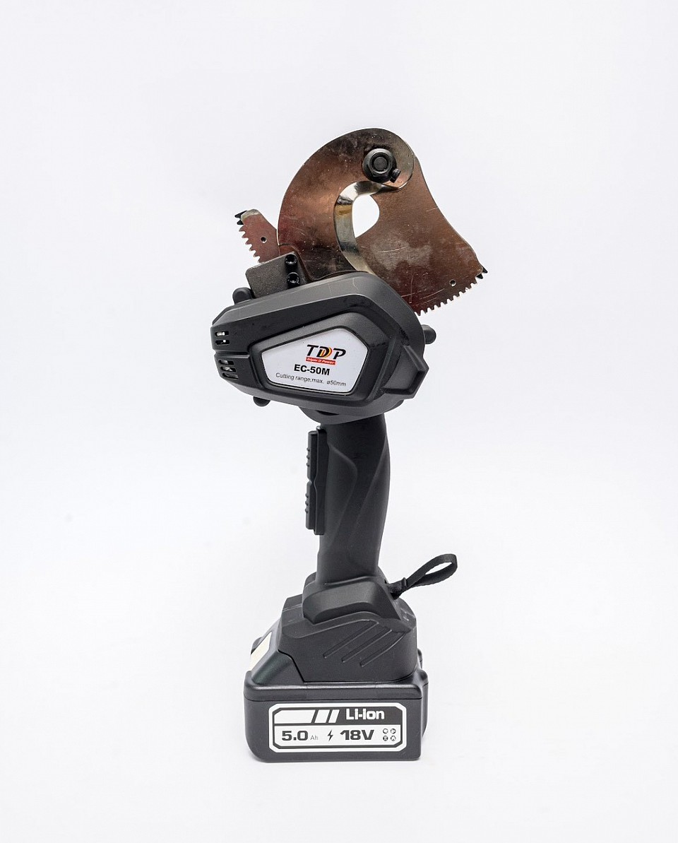 เครื่องตัดสายไฟตัดโนมัติ EC-50M